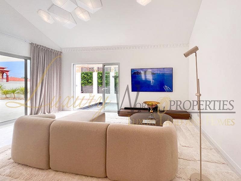 4 quarto Moradia para venda em Adeje com piscina garagem - 1 580 000 € (Ref: 8754866)