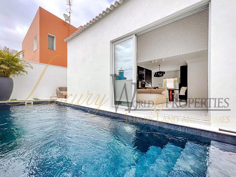 4 quarto Moradia para venda em Adeje com piscina garagem - 1 580 000 € (Ref: 8754866)