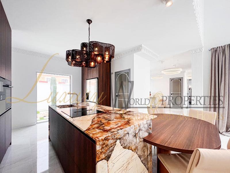 4 quarto Moradia para venda em Adeje com piscina garagem - 1 580 000 € (Ref: 8754866)