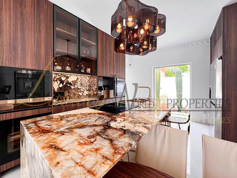 4 quarto Moradia para venda em Adeje com piscina garagem - 1 580 000 € (Ref: 8754866)