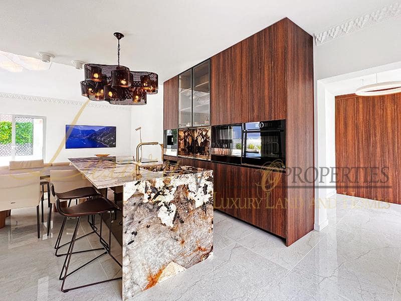 4 quarto Moradia para venda em Adeje com piscina garagem - 1 580 000 € (Ref: 8754866)