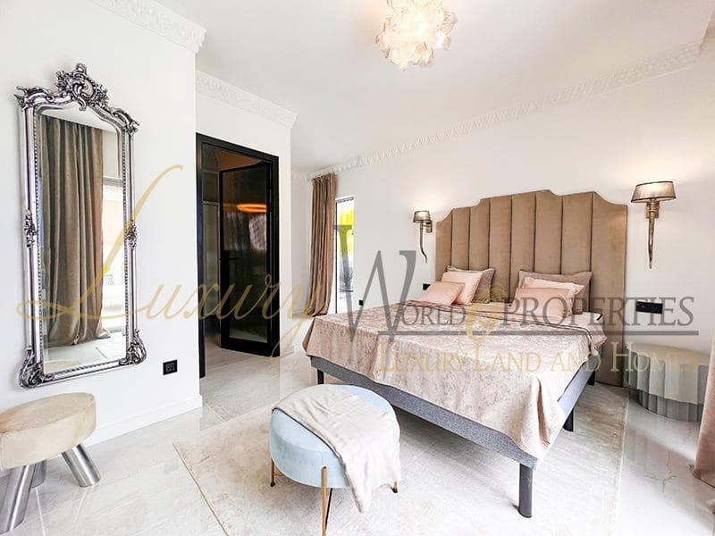 4 quarto Moradia para venda em Adeje com piscina garagem - 1 580 000 € (Ref: 8754866)