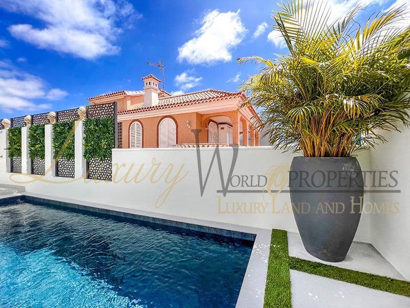 4 quarto Moradia para venda em Adeje com piscina garagem - 1 580 000 € (Ref: 8754866)