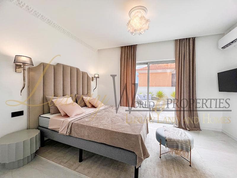 4 quarto Moradia para venda em Adeje com piscina garagem - 1 580 000 € (Ref: 8754866)