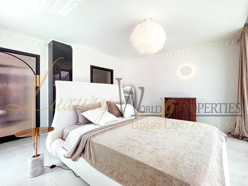 4 quarto Moradia para venda em Adeje com piscina garagem - 1 580 000 € (Ref: 8754866)