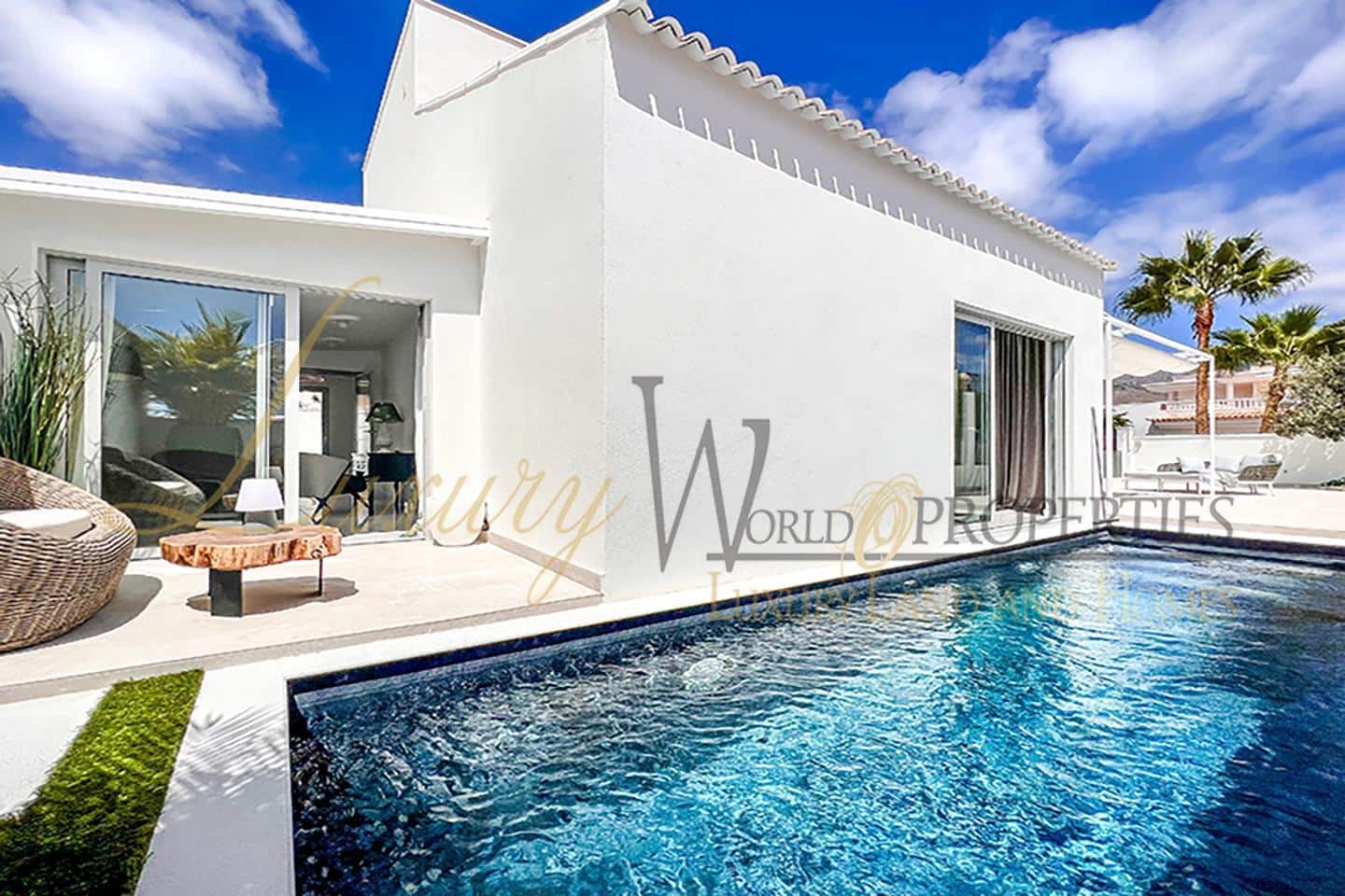 4 quarto Moradia para venda em Adeje com piscina garagem - 1 580 000 € (Ref: 8754866)