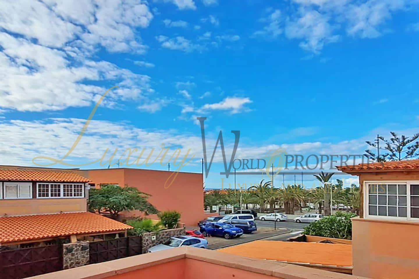3 bedroom Villa for sale in Las Rosas (Las Galletas) - € 289,000 (Ref: 8759085)