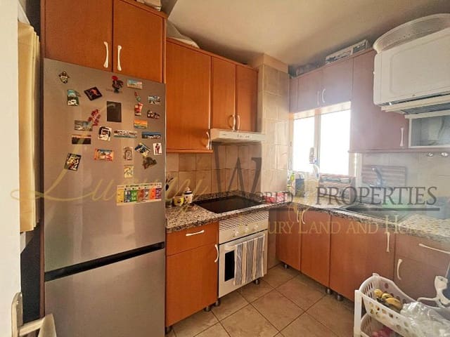 1 soveværelse Lejlighed til salg i Playa de las Américas, Adeje med swimmingpool garage - € 285.000 (Ref: 8765962)