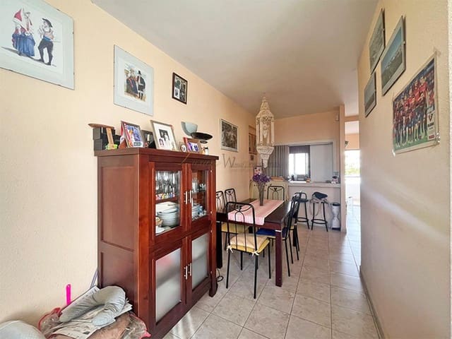 1 chambre Appartement à vendre à Playa de las Américas, Adeje avec piscine garage - 275 000 € (Ref: 8765962)