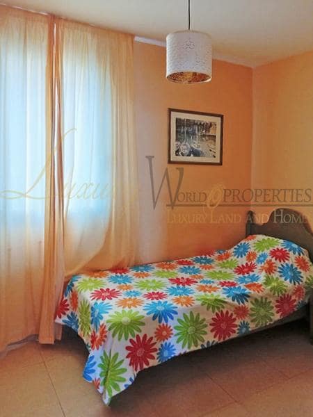 2 quarto Apartamento para venda em Costa Adeje com piscina - 315 000 € (Ref: 8769523)