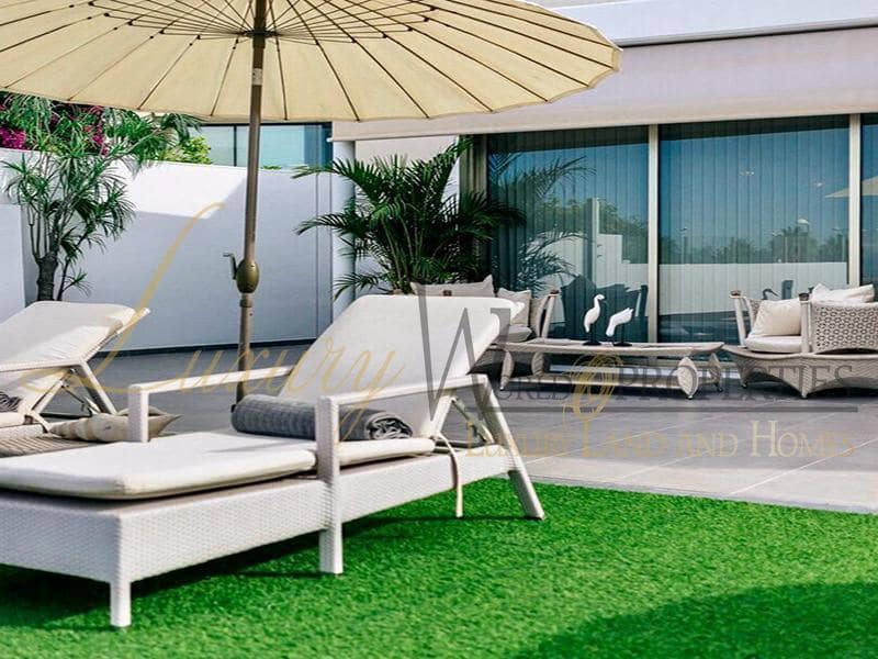 3 soverom Villa til salgs i Costa Adeje med svømmebasseng garasje - € 1 700 000 (Ref: 8771037)