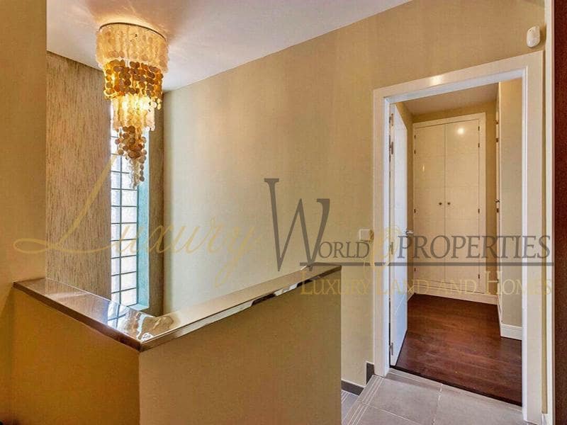 3 soverom Villa til salgs i Costa Adeje med svømmebasseng garasje - € 1 700 000 (Ref: 8771037)