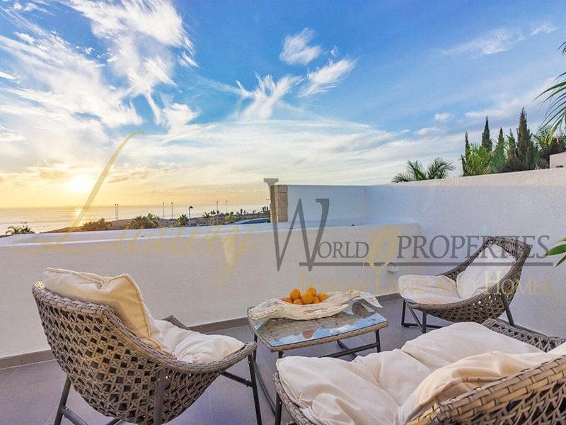 3 soverom Villa til salgs i Costa Adeje med svømmebasseng garasje - € 1 700 000 (Ref: 8771037)