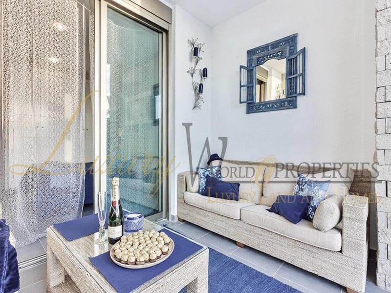 3 soverom Villa til salgs i Costa Adeje med svømmebasseng garasje - € 1 700 000 (Ref: 8771037)