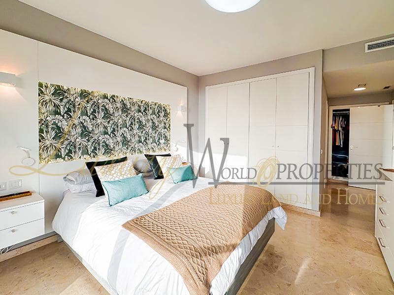 4 soverom Villa til salgs i Puerto Santiago med svømmebasseng garasje - € 995 000 (Ref: 8771038)