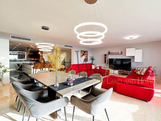 4 slaapkamer Villa te koop in Puerto Santiago, Santiago del Teide met zwembad garage - € 995.000 (Ref: 8771038)