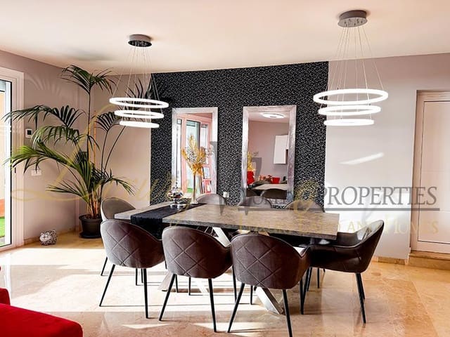 4 slaapkamer Villa te koop in Puerto Santiago, Santiago del Teide met zwembad garage - € 995.000 (Ref: 8771038)