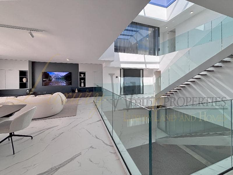 4 soveværelse Villa til salg i El Madronal med swimmingpool garage - € 3.500.000 (Ref: 8777639)