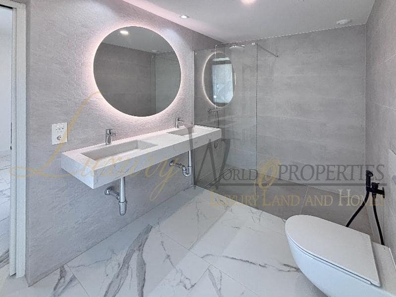 4 soveværelse Villa til salg i El Madronal med swimmingpool garage - € 3.500.000 (Ref: 8777639)