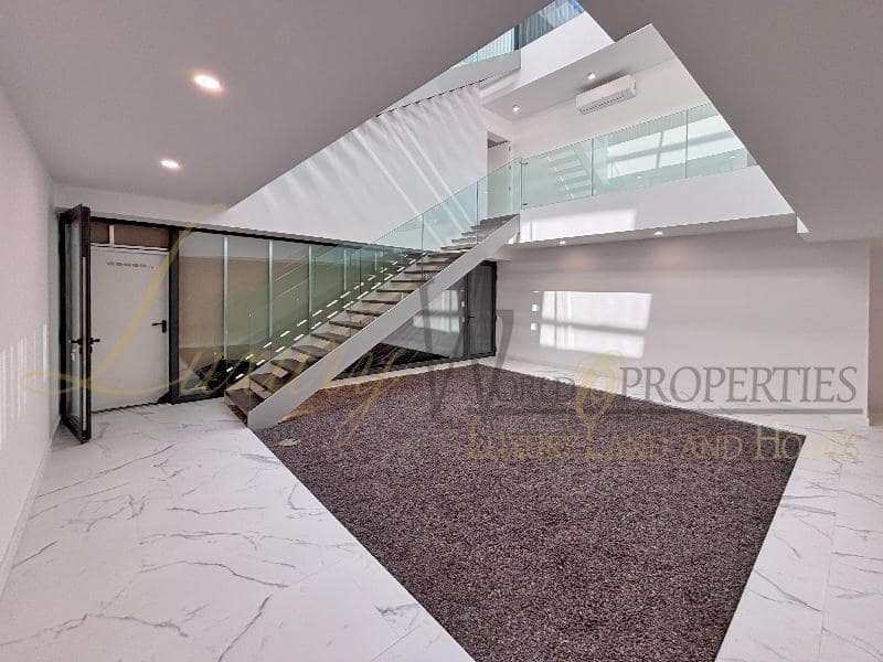 4 soveværelse Villa til salg i El Madronal med swimmingpool garage - € 3.500.000 (Ref: 8777639)