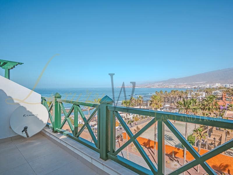 2 slaapkamer Flat te koop in Playa de las Americas met zwembad - € 1.680.000 (Ref: 8788066)