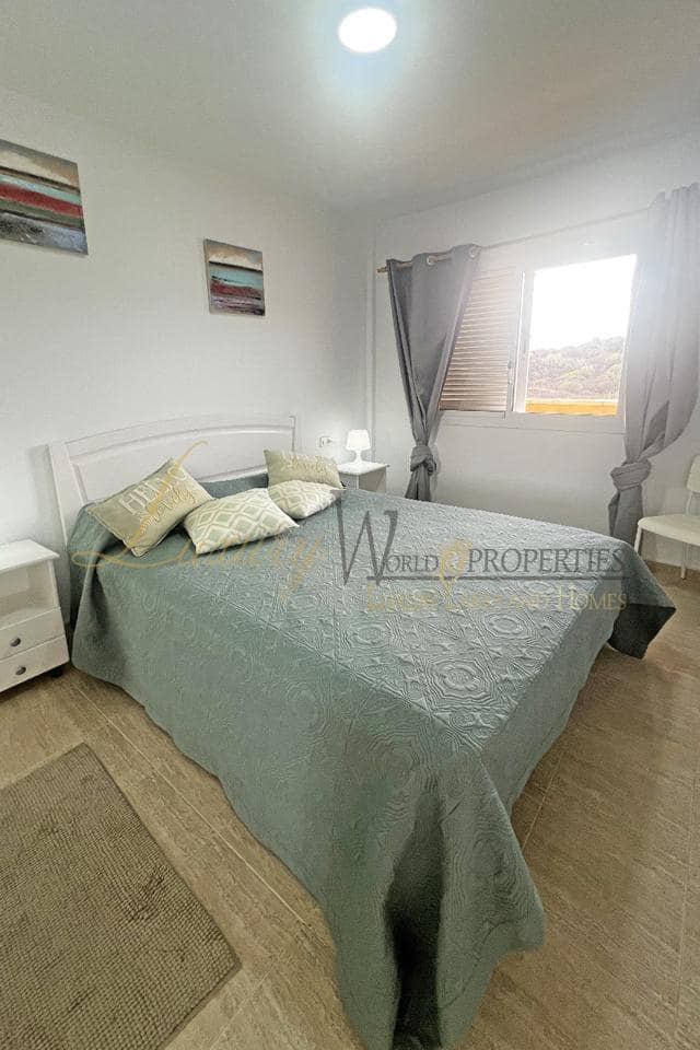 1 soverom Leilighet til salgs i Costa del Silencio med svømmebasseng - € 215 000 (Ref: 8788616)