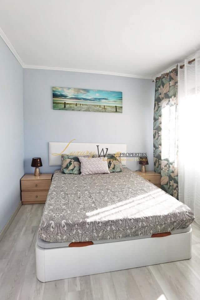 2 soveværelse Lejlighed til salg i Playa Paraiso med swimmingpool garage - € 310.000 (Ref: 8894003)