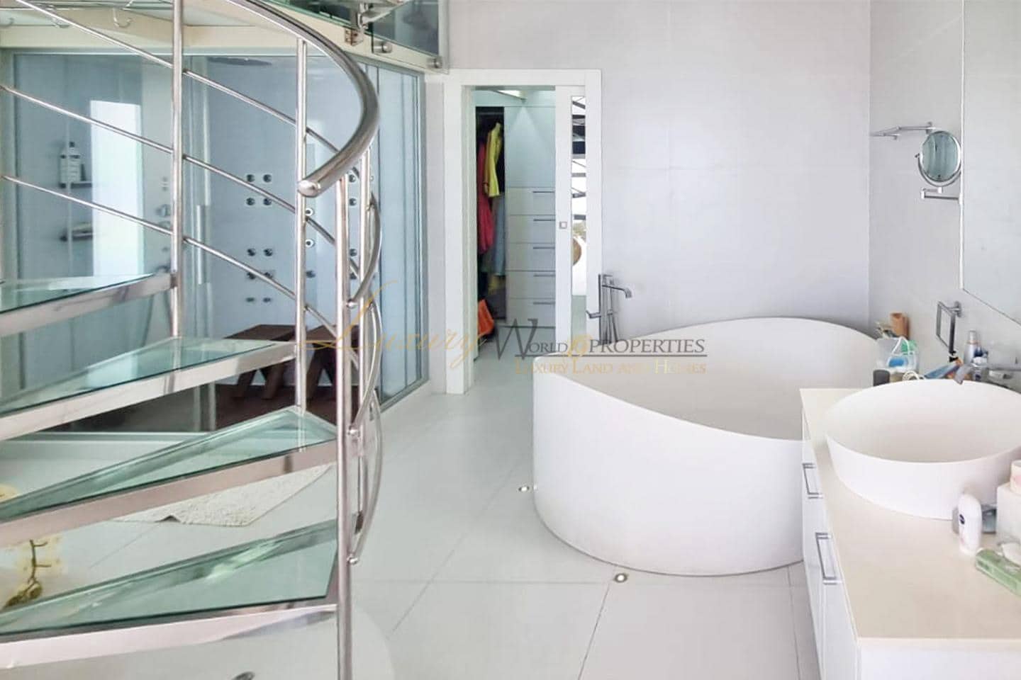 1 Zimmer Wohnung zu verkaufen in Costa Adeje mit Pool - 1.495.000 € (Ref: 8924593)