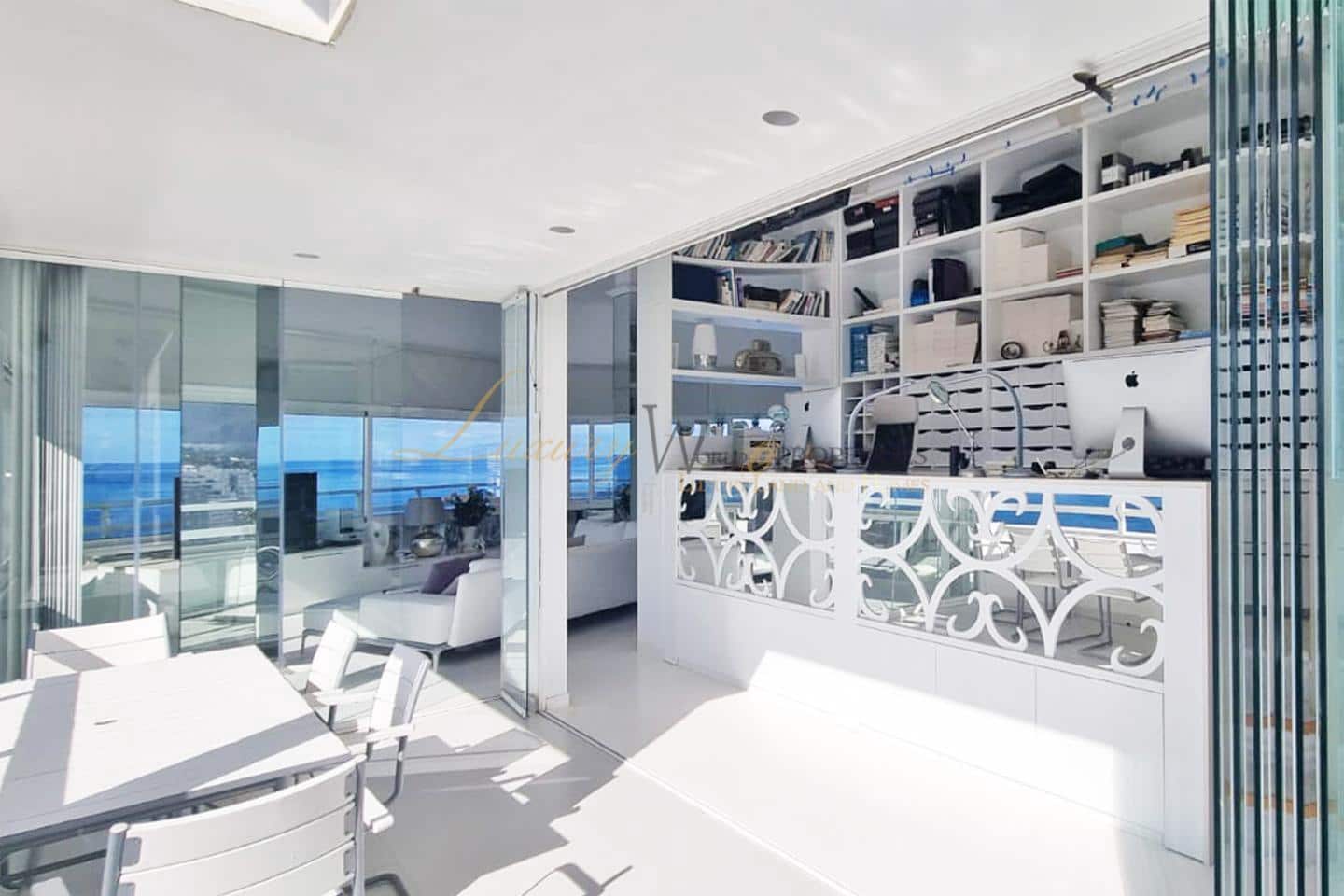 1 Zimmer Wohnung zu verkaufen in Costa Adeje mit Pool - 1.495.000 € (Ref: 8924593)