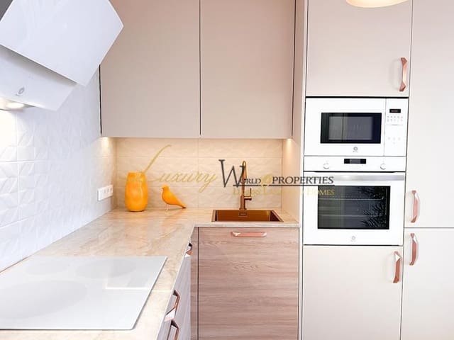 1 bedroom Flat for sale in Torviscas Centro y Alto, Adeje with pool garage - € 250,000 (Ref: 8935600)