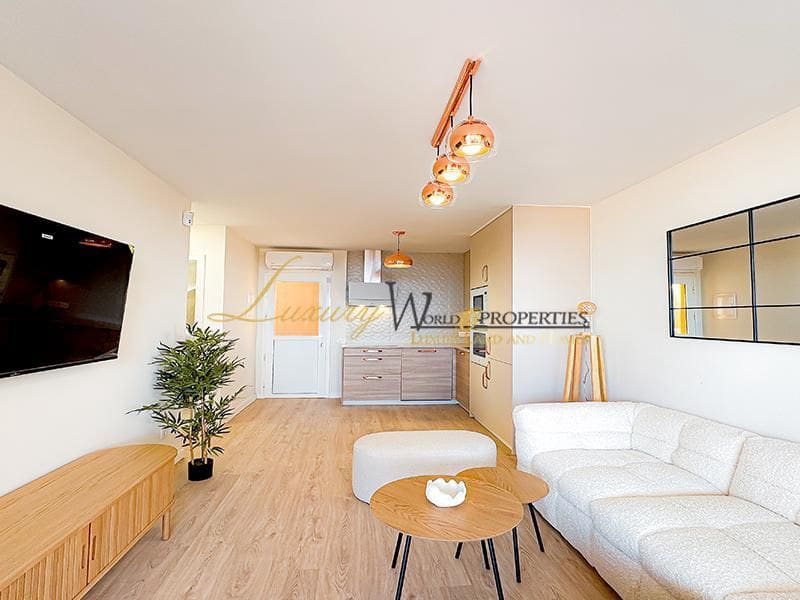 1 soveværelse Lejlighed til salg i Costa Adeje med swimmingpool garage - € 250.000 (Ref: 8935600)