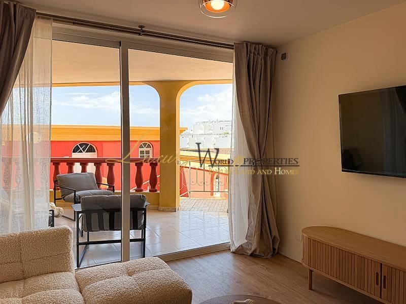 1 soveværelse Lejlighed til salg i Costa Adeje med swimmingpool garage - € 250.000 (Ref: 8935600)