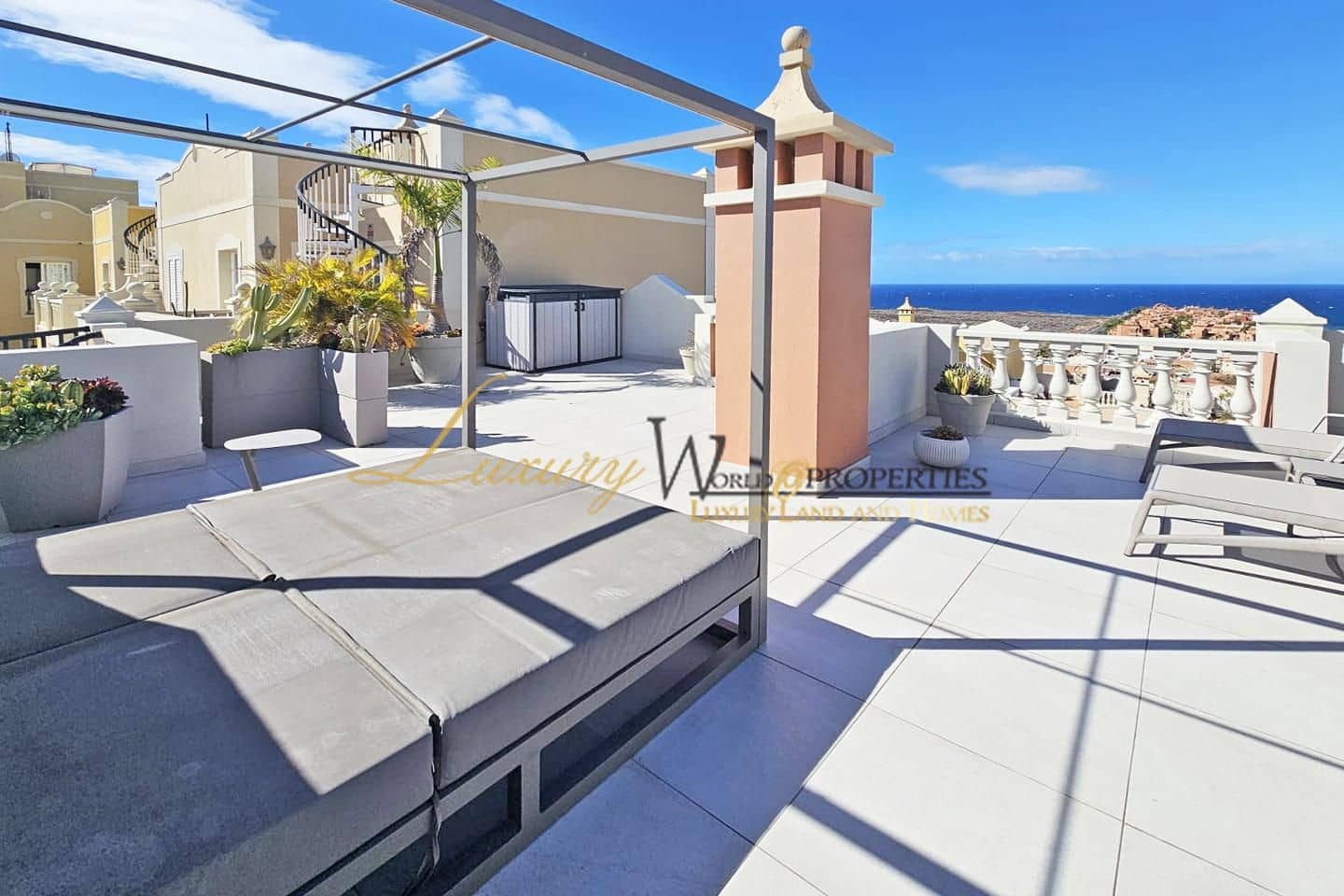 4 sypialnia Mieszkanie na sprzedaż w Palm-Mar z basenem garażem - 1 295 000 € (Ref: 8936337)