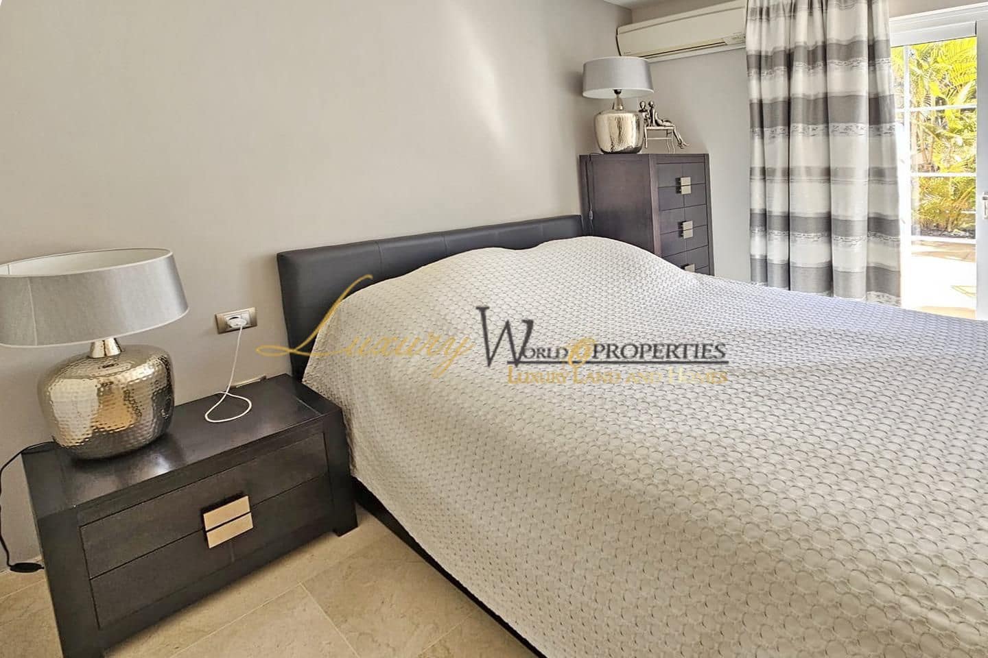 4 sypialnia Mieszkanie na sprzedaż w Palm-Mar z basenem garażem - 1 295 000 € (Ref: 8936337)