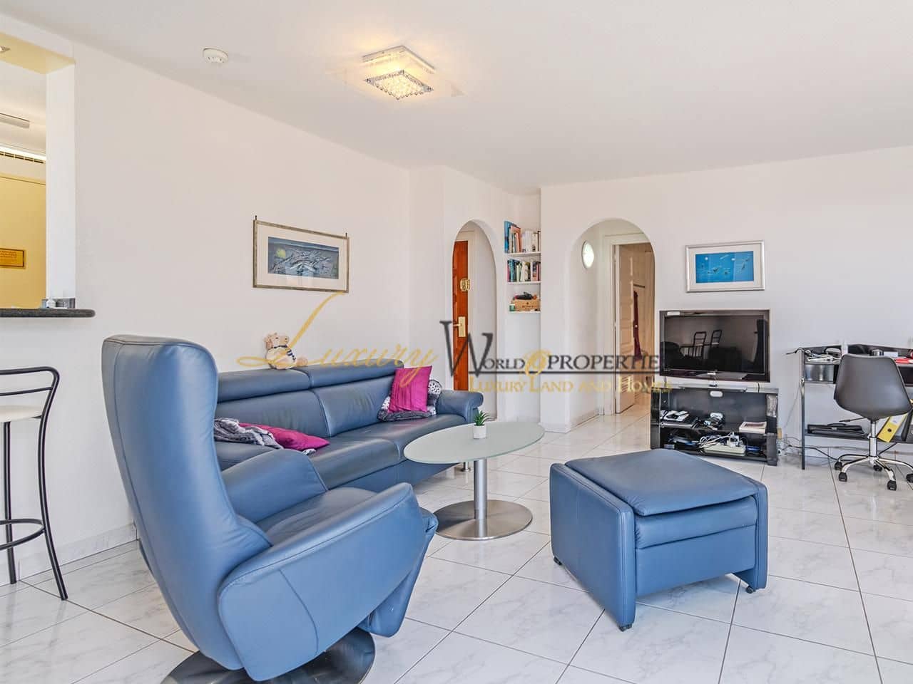 2 soveværelse Lejlighed til salg i Playa de las Americas med swimmingpool - € 1.255.000 (Ref: 8940951)