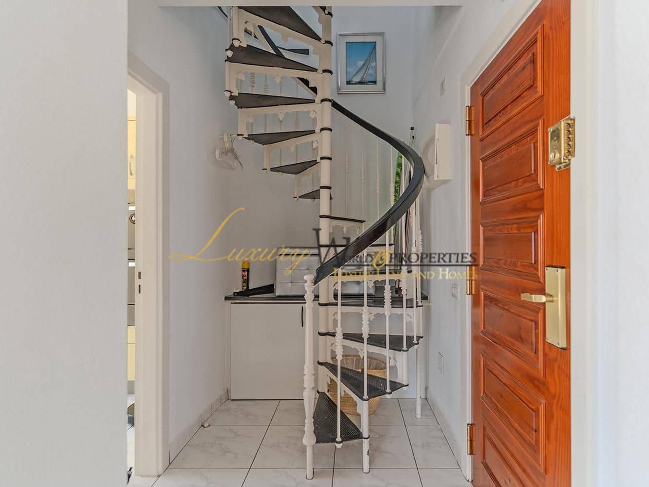 2 soveværelse Lejlighed til salg i Playa de las Americas med swimmingpool - € 1.255.000 (Ref: 8940951)