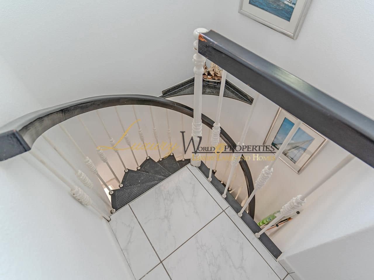 2 soveværelse Lejlighed til salg i Playa de las Americas med swimmingpool - € 1.255.000 (Ref: 8940951)