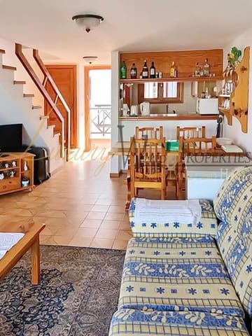 1 slaapkamer Flat te koop in Playa de las Americas, Arona met zwembad - € 370.000 (Ref: 8945621)