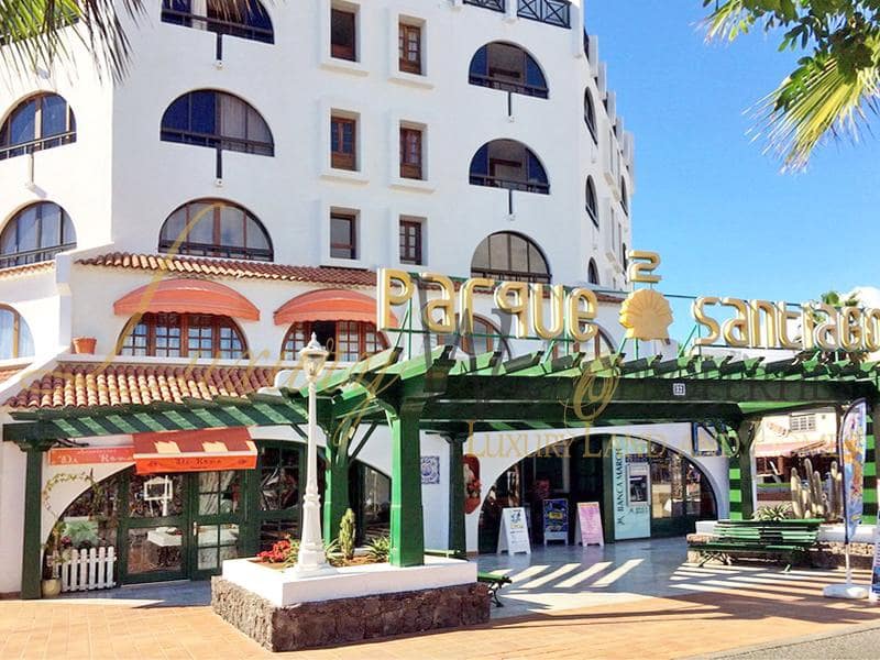 1 chambre Appartement à vendre à Playa de las Americas avec piscine - 370 000 € (Ref: 8945621)