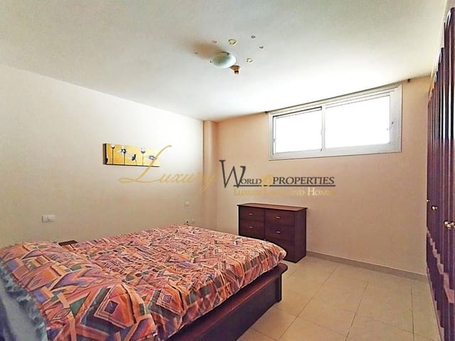 2 bedroom Flat for sale in Playa Paraiso, Adeje with pool - € 299,000 (Ref: 8948131)