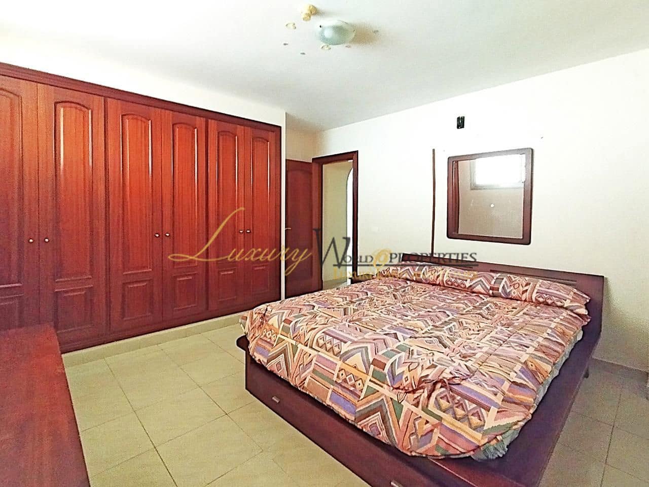 2 bedroom Flat for sale in Playa Paraiso with pool - € 299,000 (Ref: 8948131)