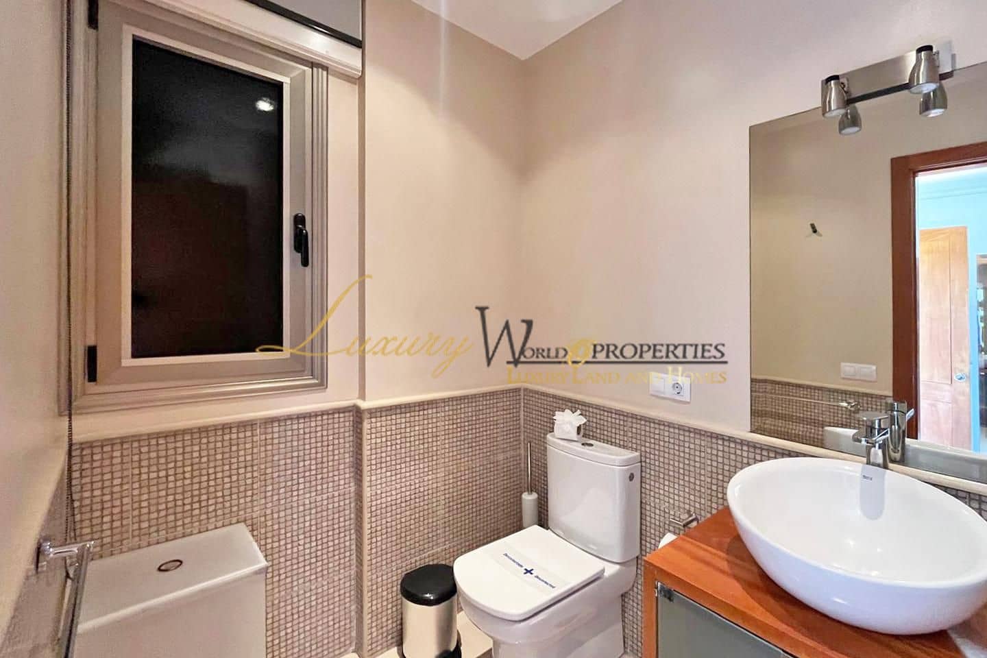 5 soveværelse Villa til salg i Playa de la Arena med swimmingpool garage - € 1.750.000 (Ref: 8952242)