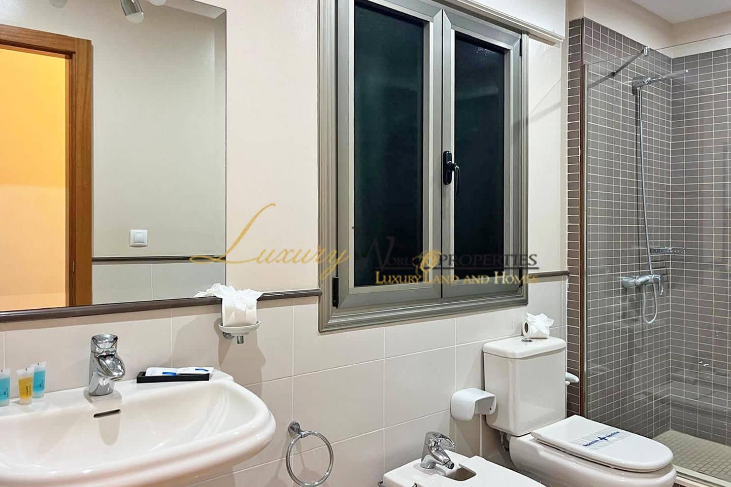 5 soveværelse Villa til salg i Playa de la Arena med swimmingpool garage - € 1.750.000 (Ref: 8952242)