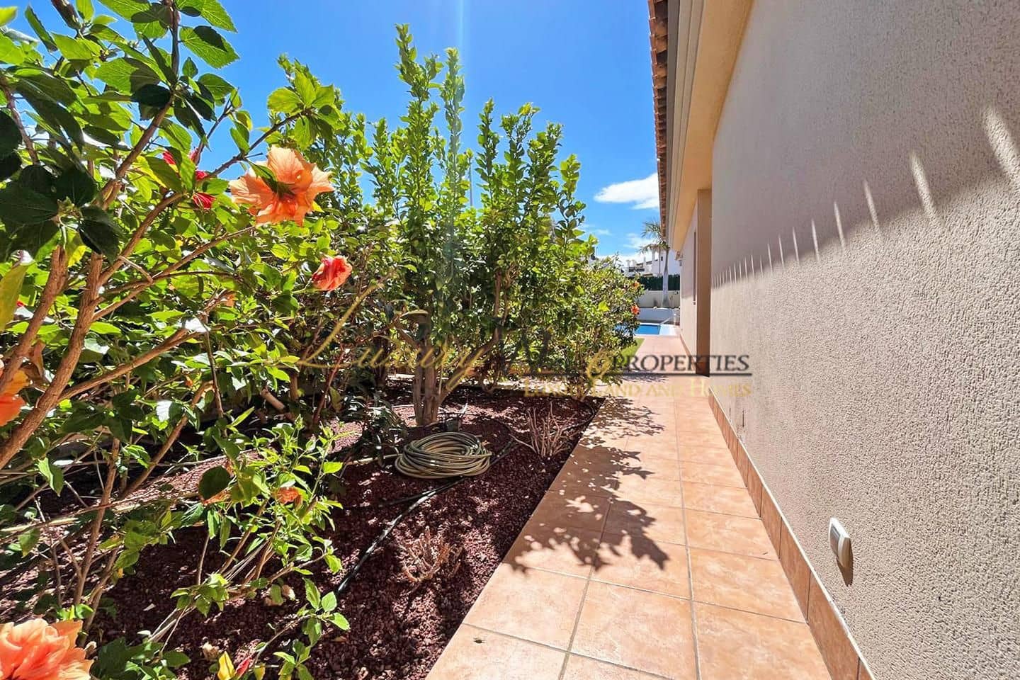 5 soveværelse Villa til salg i Playa de la Arena med swimmingpool garage - € 1.750.000 (Ref: 8952242)