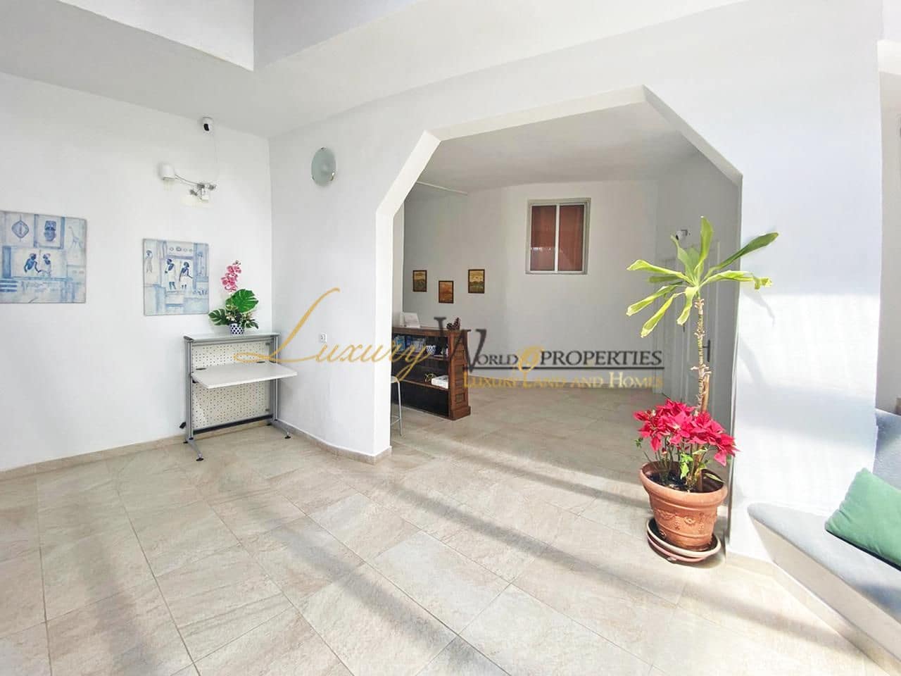 12 bedroom Villa for sale in Santiago del Teide - € 990,000 (Ref: 8956449)