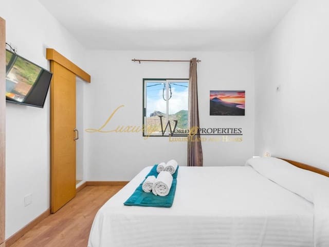 12 soverom Villa til salgs i Santiago del Teide - € 990 000 (Ref: 8956449)