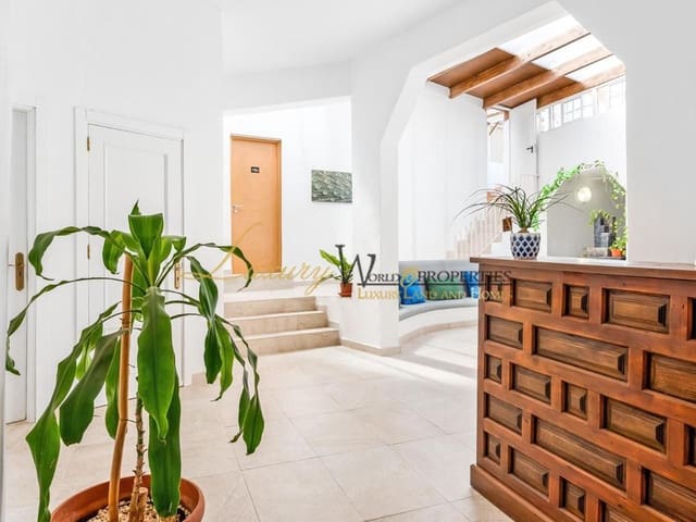 12 soverom Villa til salgs i Santiago del Teide - € 990 000 (Ref: 8956449)