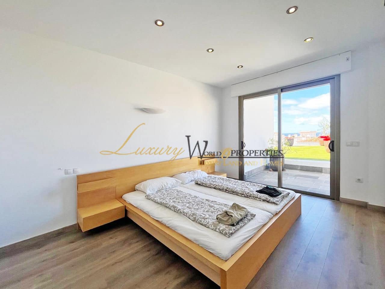 5 soveværelse Villa til salg i Playa de la Arena med swimmingpool garage - € 1.950.000 (Ref: 8960850)