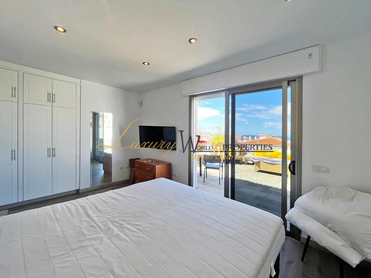 5 soveværelse Villa til salg i Playa de la Arena med swimmingpool garage - € 1.950.000 (Ref: 8960850)