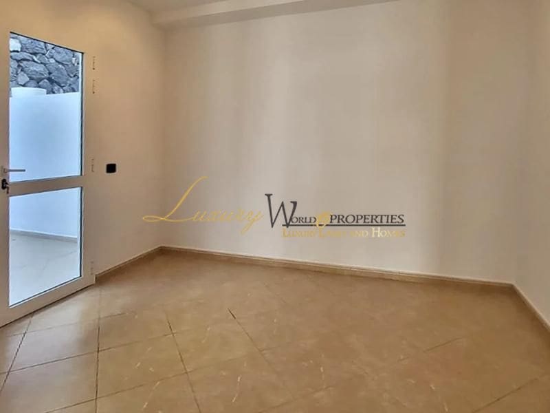 3 soveværelse Villa til salg i Costa Adeje med garage - € 875.000 (Ref: 8969529)